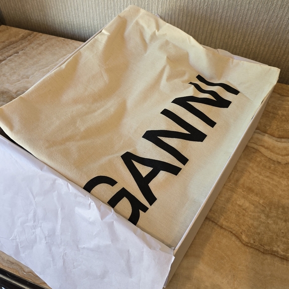 Ganni Everyday Leather Mid Chelsea Boot - Picture 13 of 16